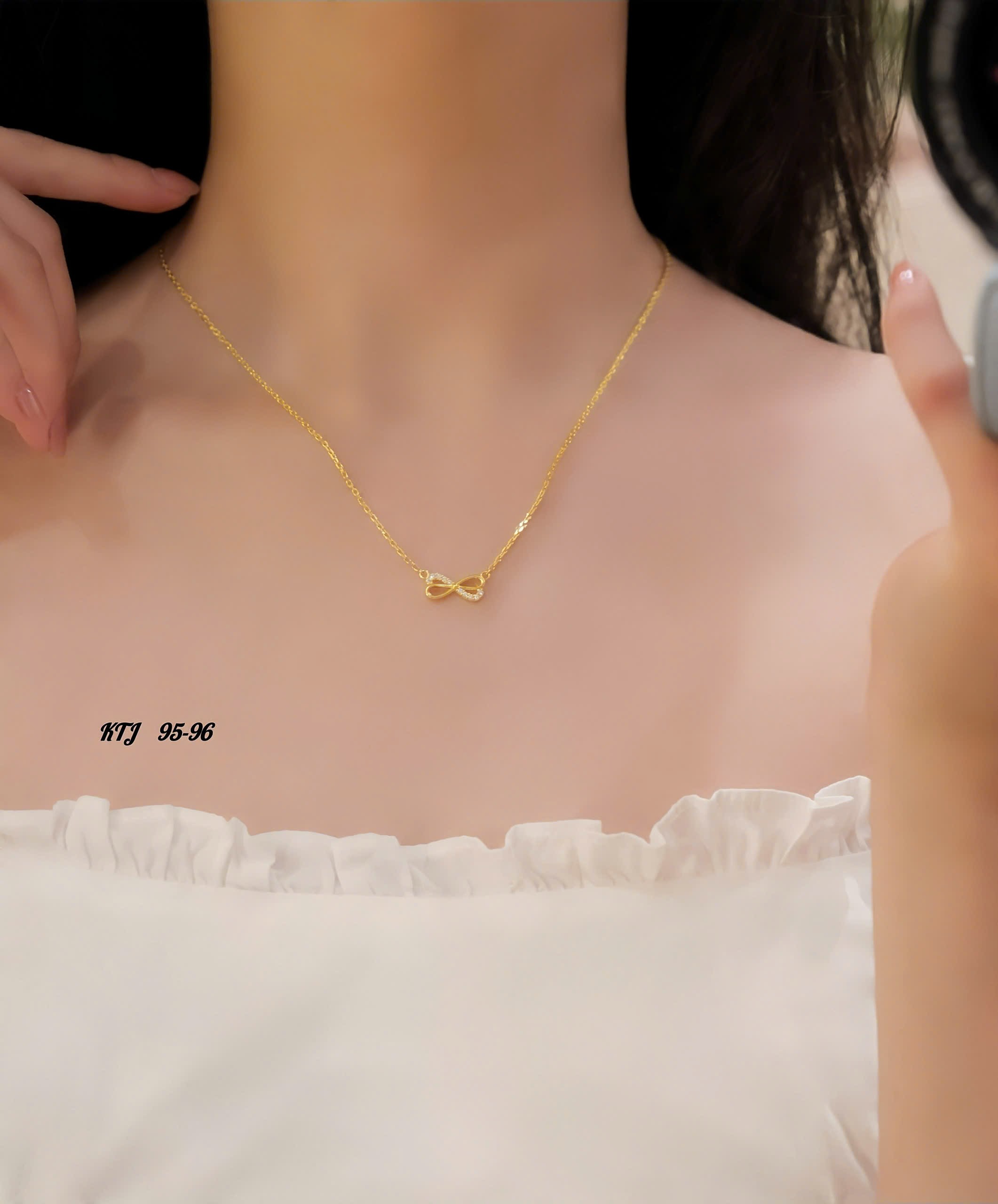 Dây Chuyền Vàng K Nữ Vô Cực Đính Đá Tinh Tế