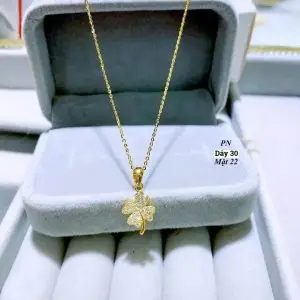 Dây Chuyền Vàng Nữ 10K Cỏ 4 Lá Đính Đá May Mắn