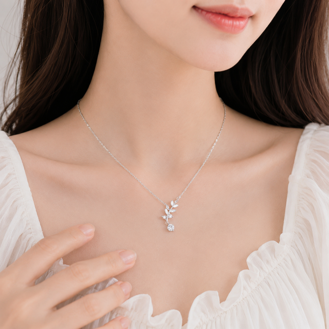 Dây chuyền bạc lá treo đá nhỏ