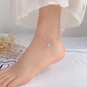 Lắc Chân Bạc Nữ Ổ Khóa