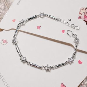 Lắc Tay Bạc Nữ Đính Đá Sang Trọng