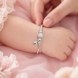 Lắc tay bạc cho trẻ sơ sinh