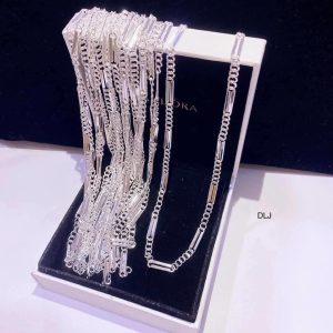 Dây chuyền cho bé trai họa tiết thang