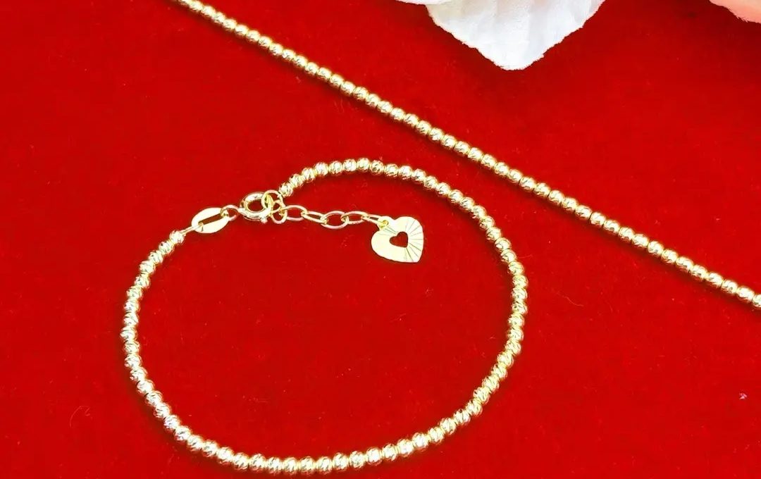 Lắc Tay Vàng K Bi Tròn Charm Trái Tim