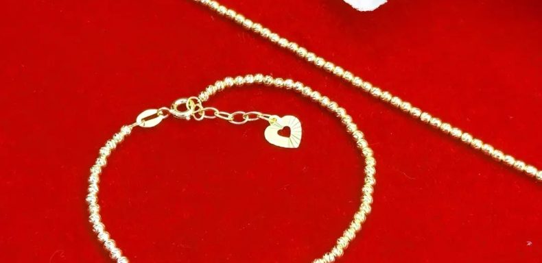 Lắc Tay Vàng K Bi Tròn Charm Trái Tim