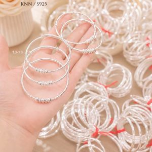 Lắc bạc trẻ em dạng bi tròn